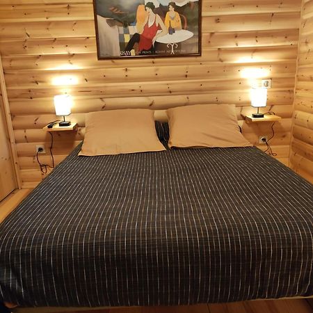 Appartement indépendant dans un beau chalet Egat Habitación foto