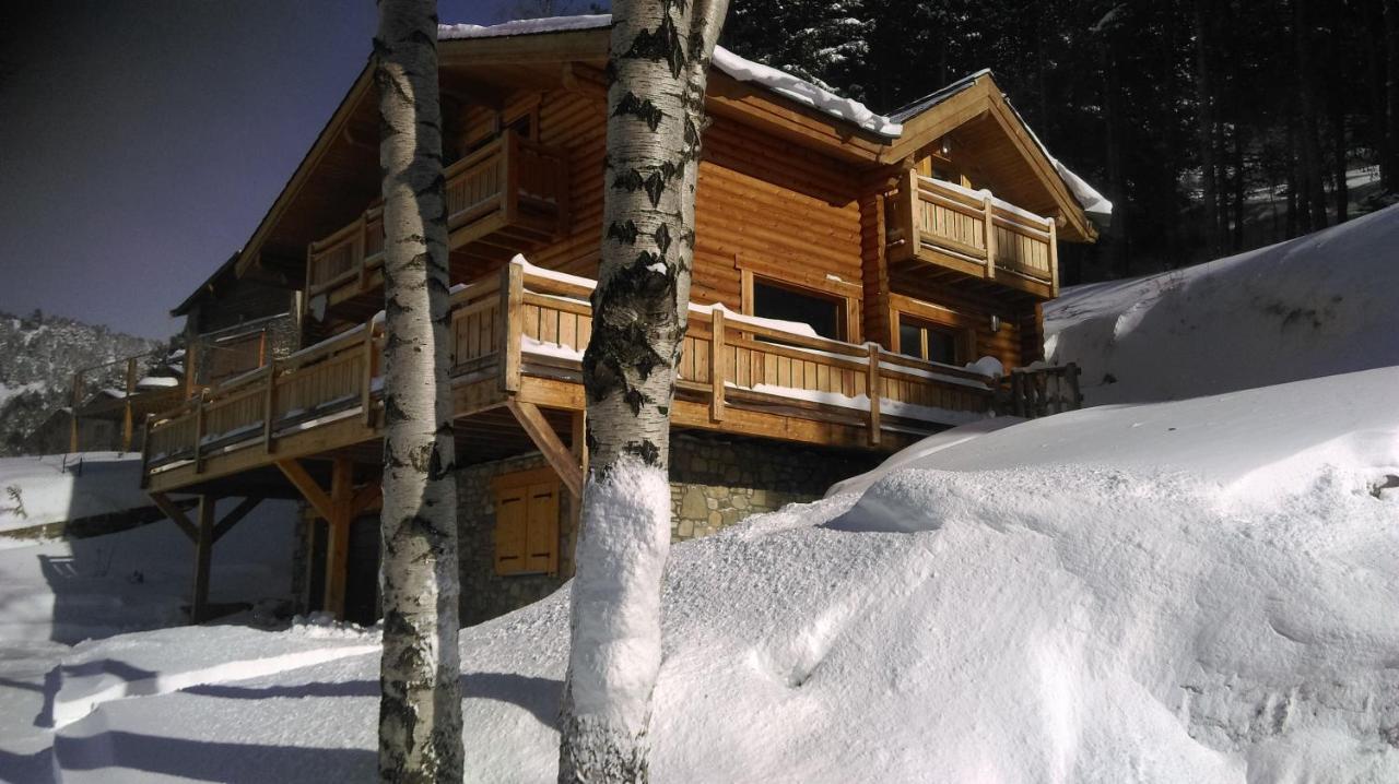 Appartement indépendant dans un beau chalet Egat Exterior foto
