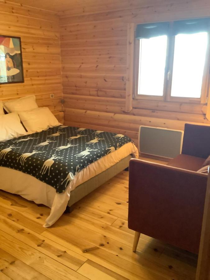 Appartement indépendant dans un beau chalet Egat Exterior foto